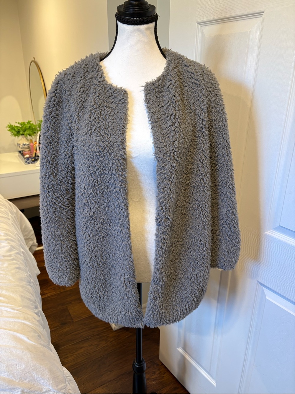 Wilfred Aritzia Laboratoire Teddy Sherpa Coat Grey XXS